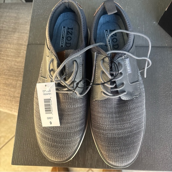 Izod Other - Izod Memory Form Lace Up Shoes Size 9 NWT/ Box
